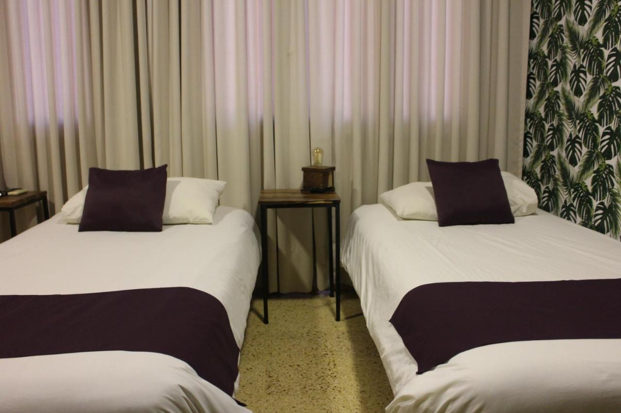 City Hotel Posadas Exteriör bild